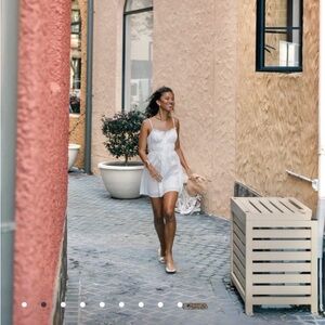 HOLLISTER eyelet mini dress/top/cover up 😍